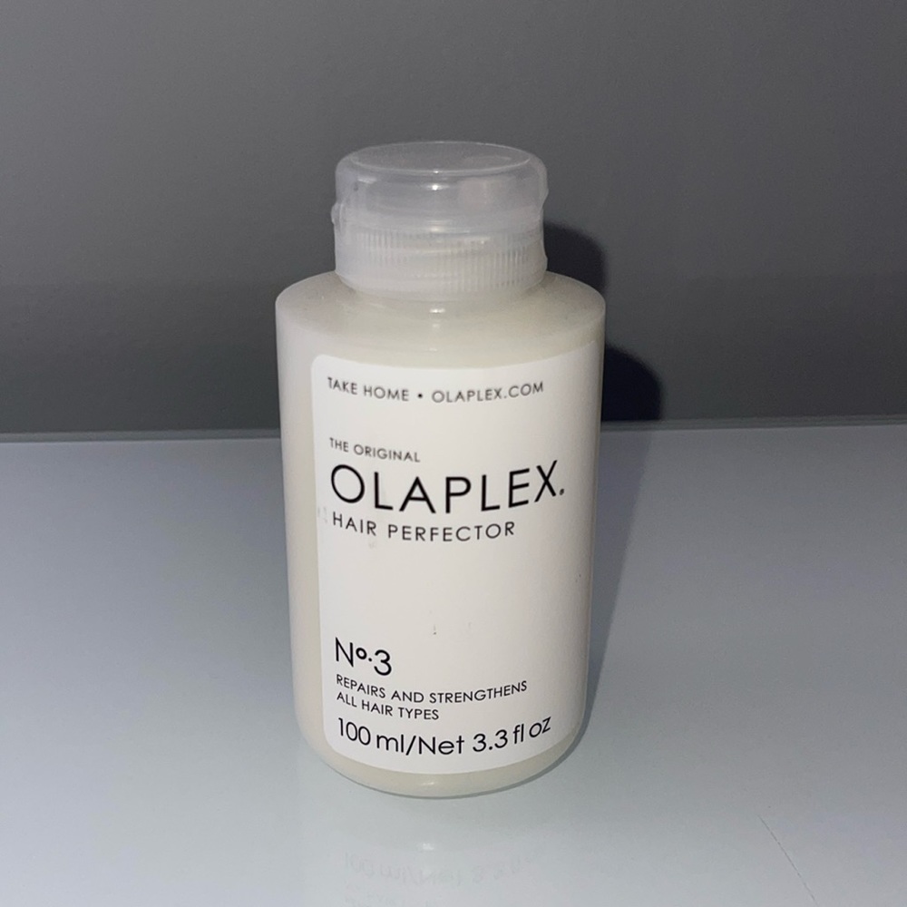 Olaplex No.3 Hair Perfector - White